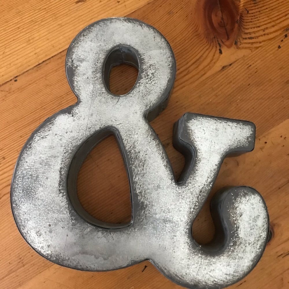 ✔️Metal Ampersand Symbol